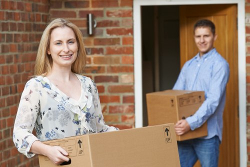 Checklist and preparation for a house move in Brentford with local removals support